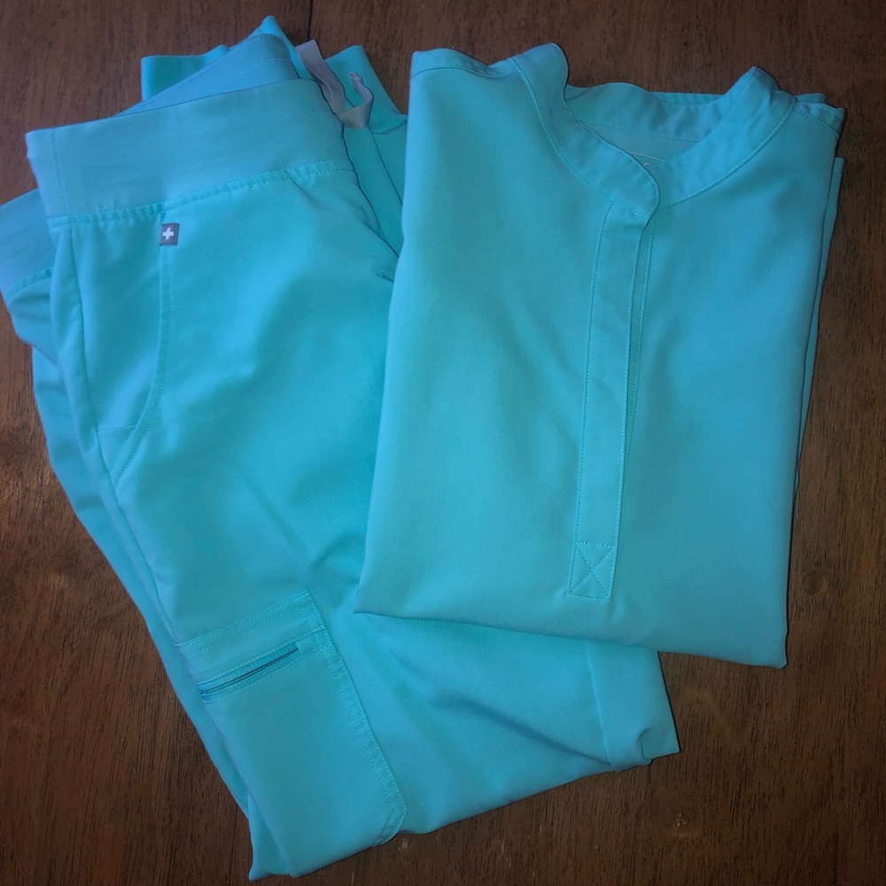Aqua Figs scrubs